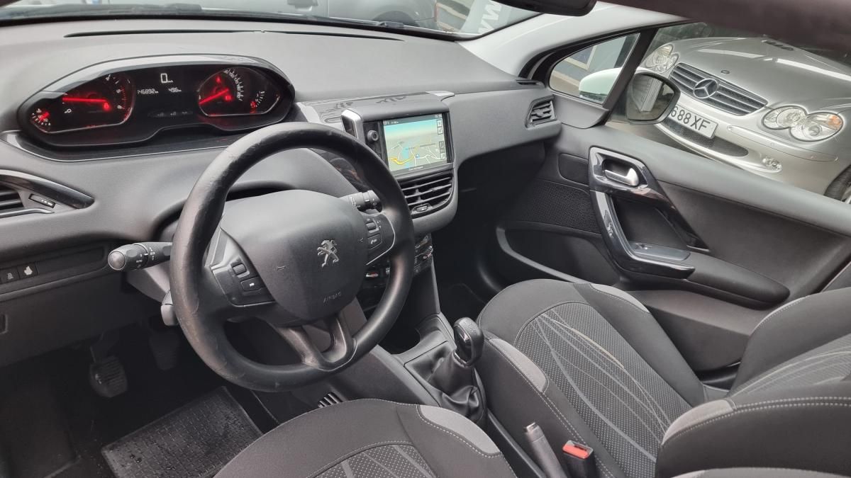 peugeot-208-2014-diesel-1560cc
