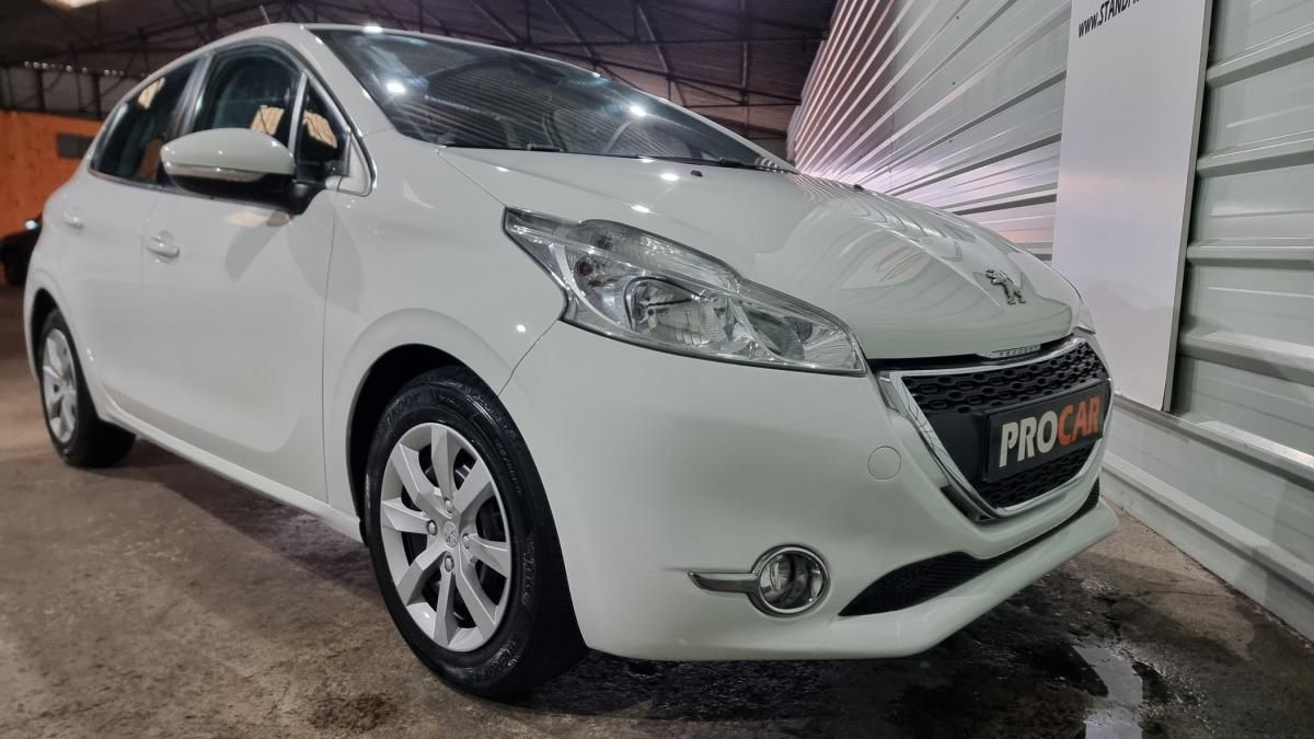 peugeot-208-2014-diesel-1560cc