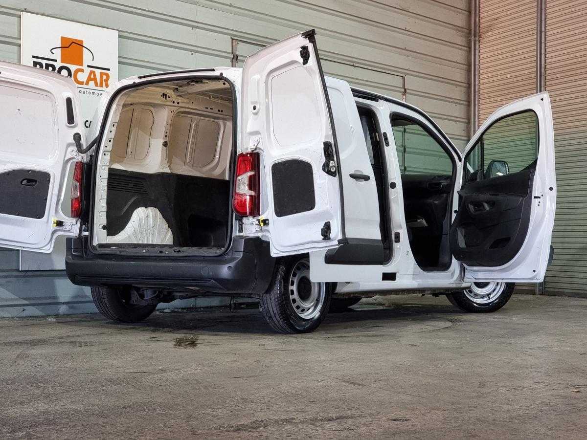 citroen-berlingo-2023-diesel-1499cc