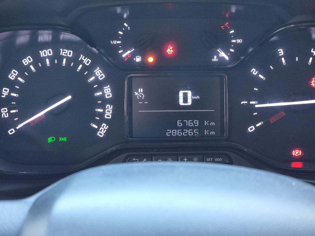 citroen-berlingo-2023-diesel-1499cc