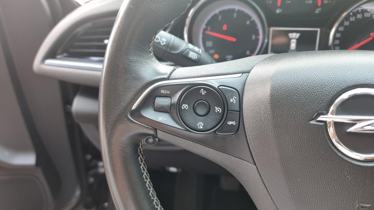 opel-insignia-sports-tourer-2019-diesel-1598cc