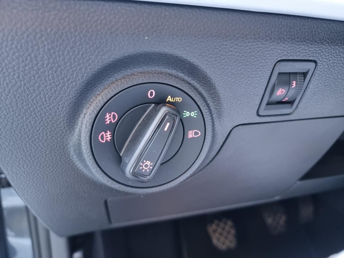 seat-ibiza-2023-gasolina-999cc