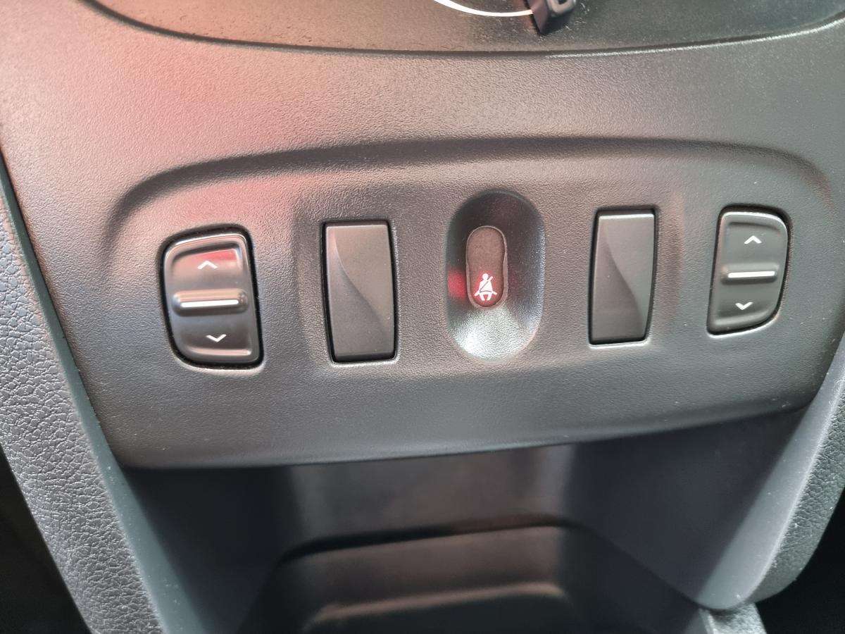 dacia-logan-mcv-2014-gasolina-898cc