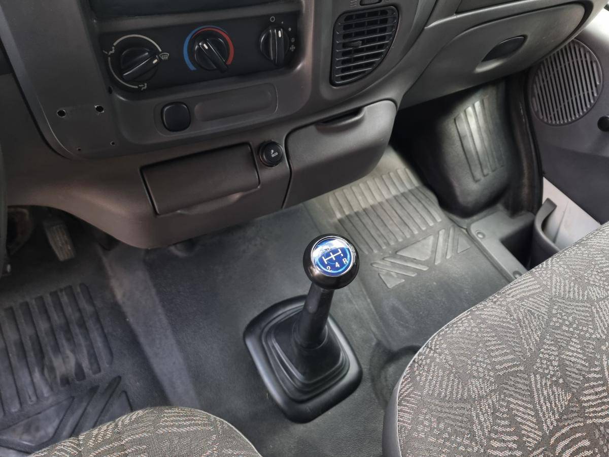 ford-transit-2001-diesel-2402cc