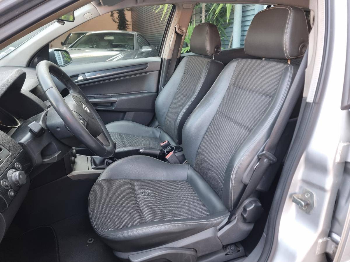 opel-astra-caravan-2005-diesel-1686cc
