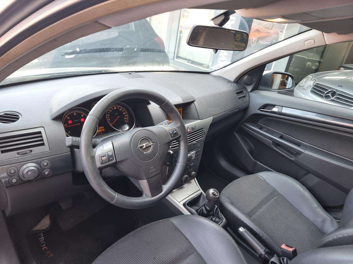 opel-astra-caravan-2005-diesel-1686cc