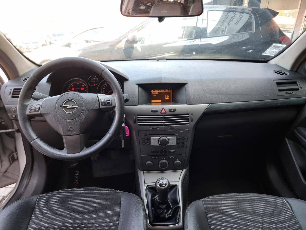 opel-astra-caravan-2005-diesel-1686cc