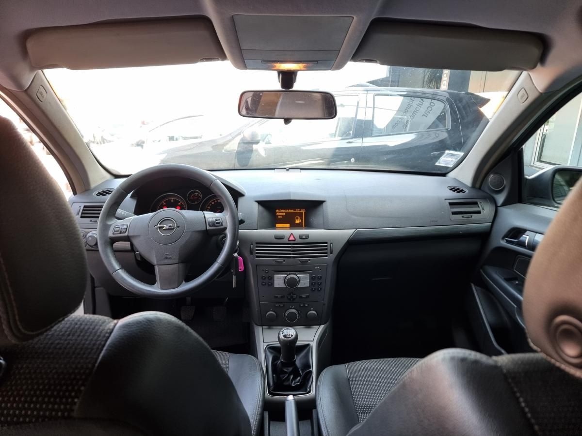 opel-astra-caravan-2005-diesel-1686cc
