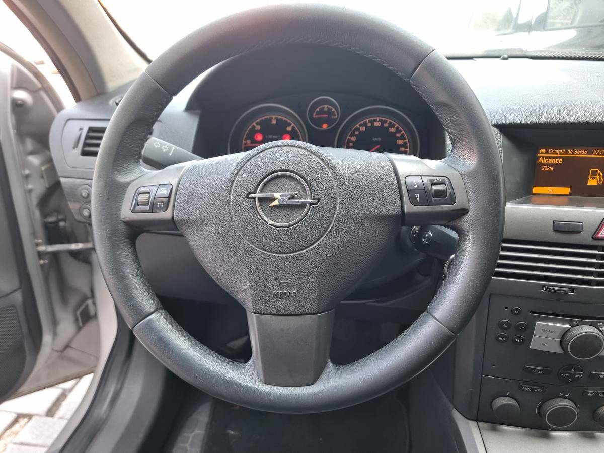 opel-astra-caravan-2005-diesel-1686cc