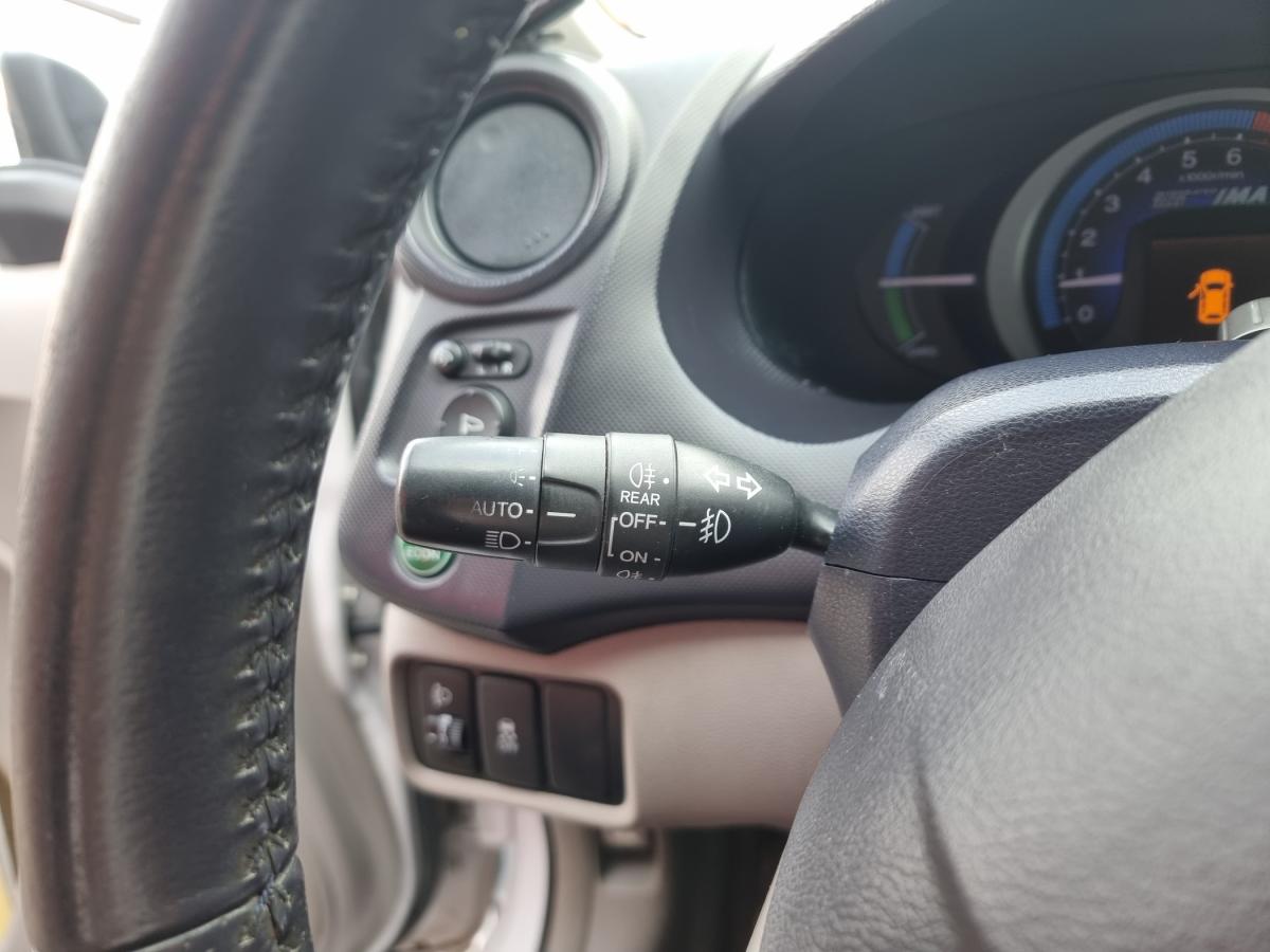 honda-insight-2010-hibrido-a-gasolina-1339cc