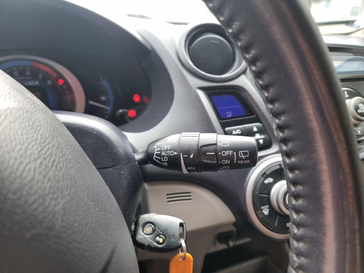 honda-insight-2010-hibrido-a-gasolina-1339cc