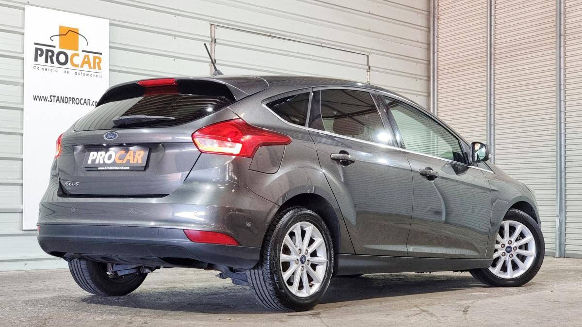 ford-focus-2018-diesel-1499cc