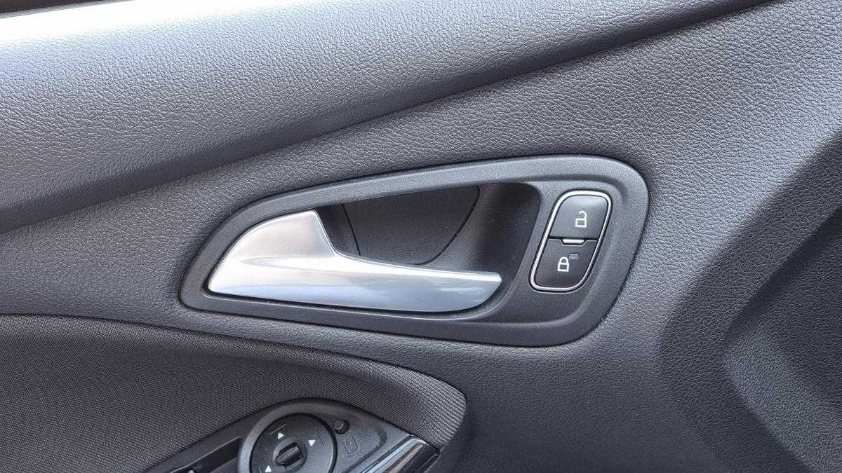 ford-focus-2018-diesel-1499cc