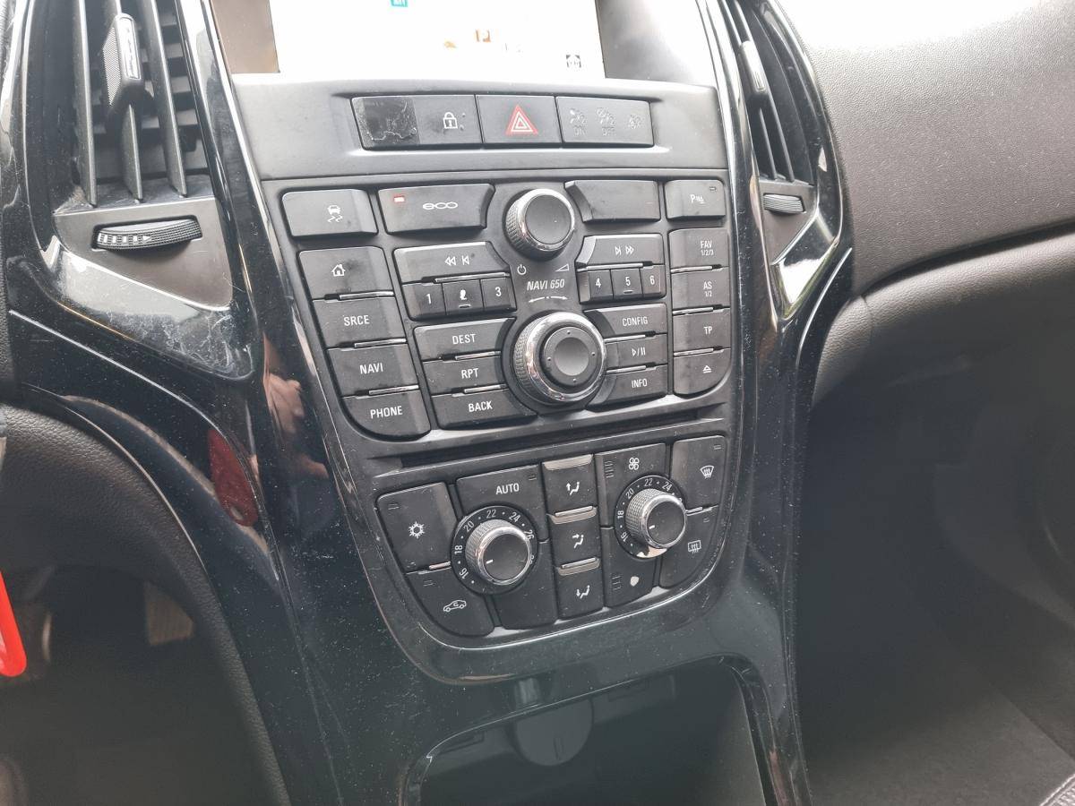 opel-astra-sport-tourer-2015-diesel-1598cc
