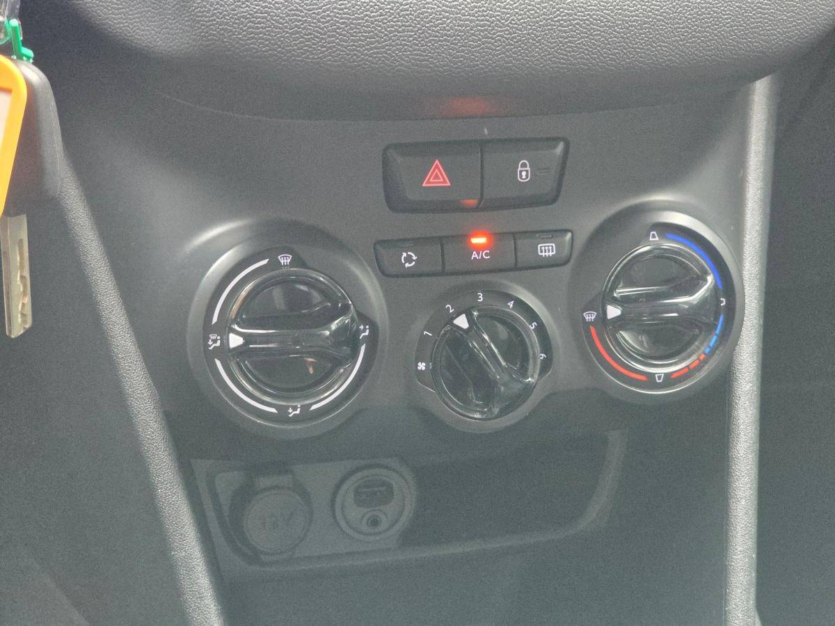 peugeot-208-2014-diesel-1398cc
