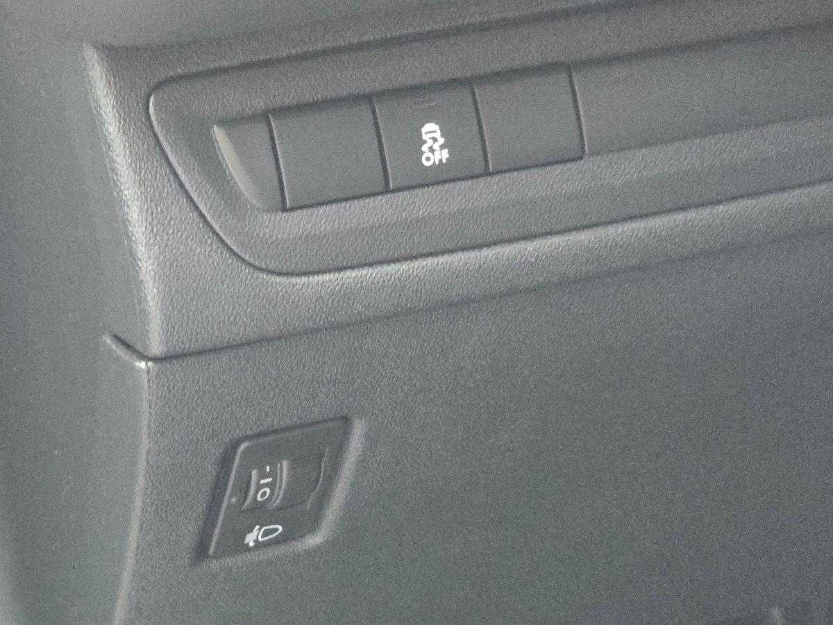 peugeot-208-2014-diesel-1398cc