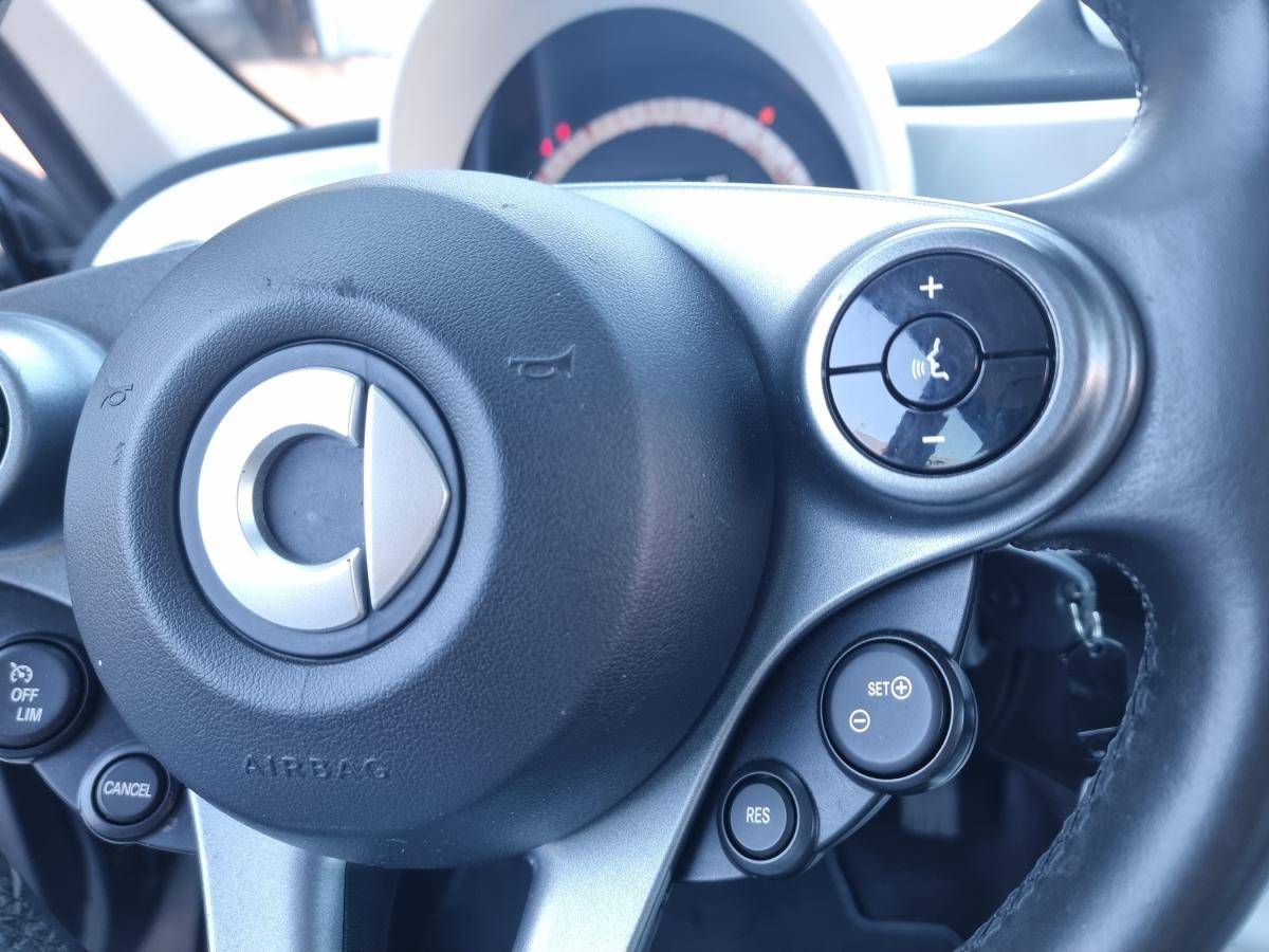 smart-forfour-2015-gasolina-999cc