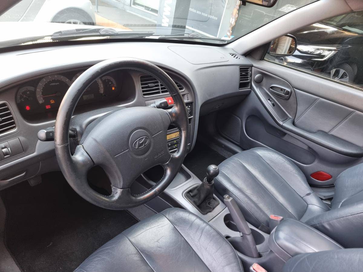 hyundai-elantra-2001-gasolina-1599cc