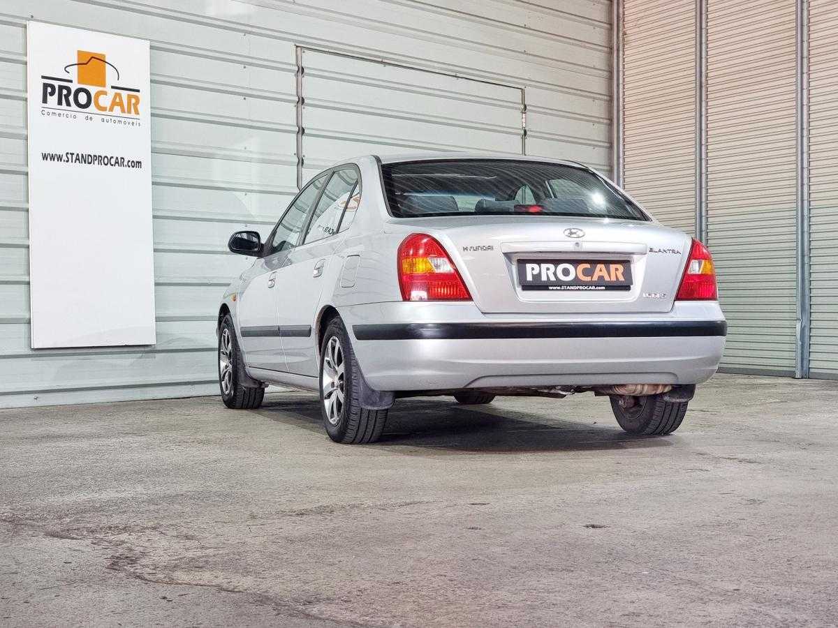 hyundai-elantra-2001-gasolina-1599cc