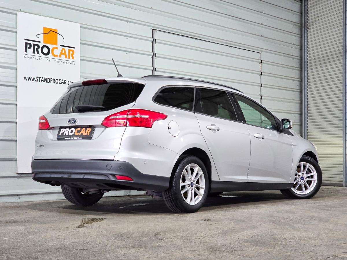 ford-focus-sw-2018-diesel-1499cc