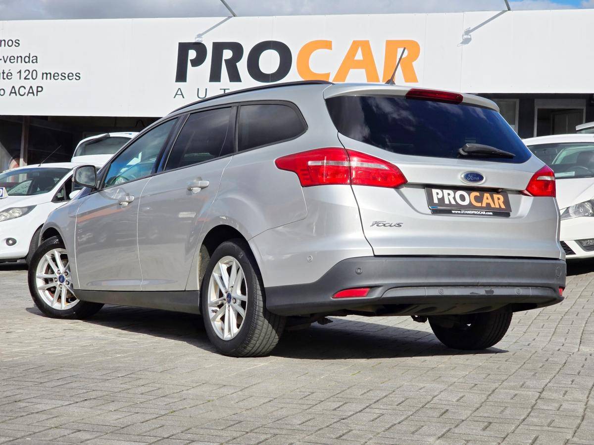 ford-focus-sw-2018-diesel-1499cc