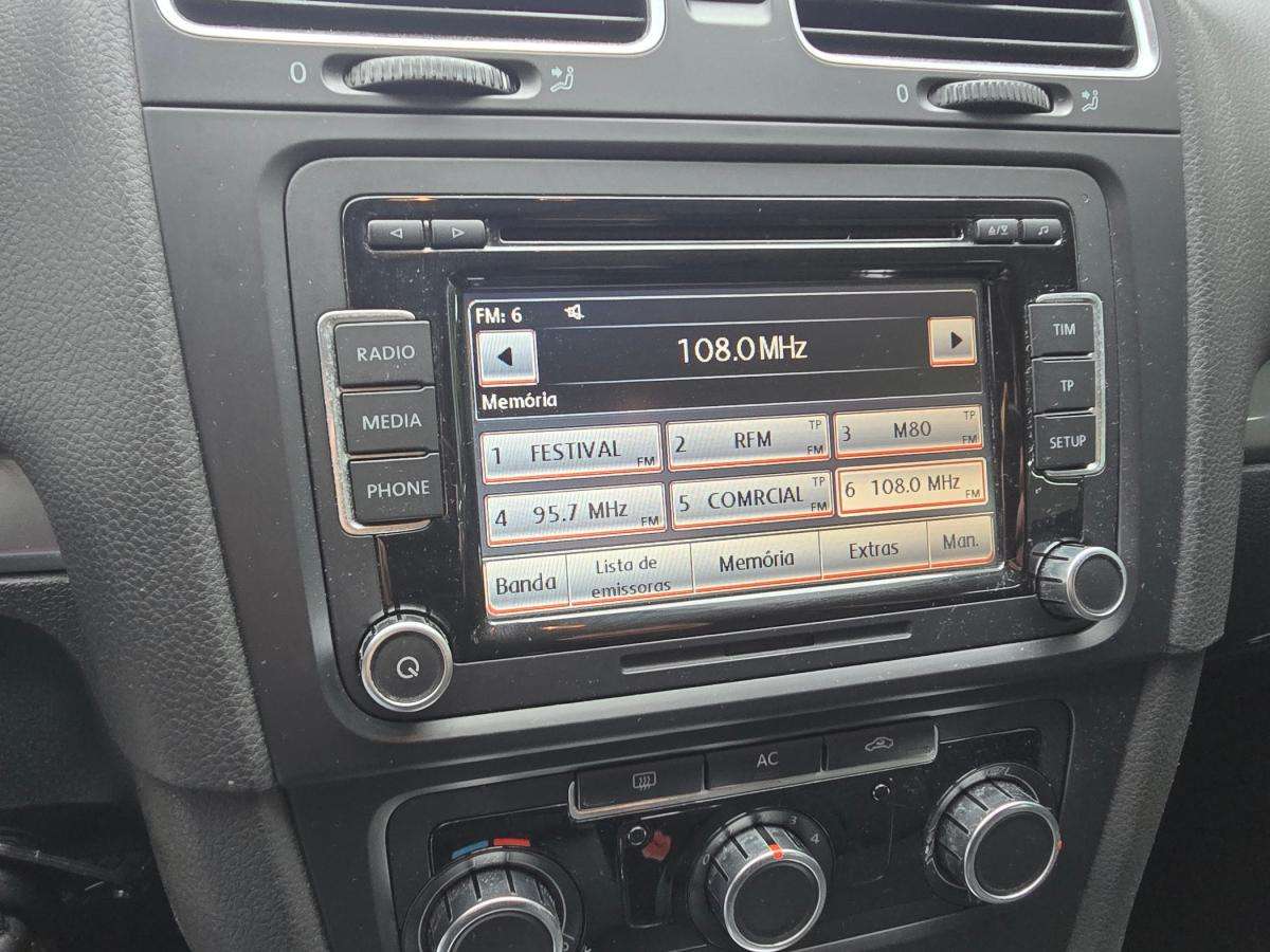 volkswagen-golf-2010-diesel-1598cc