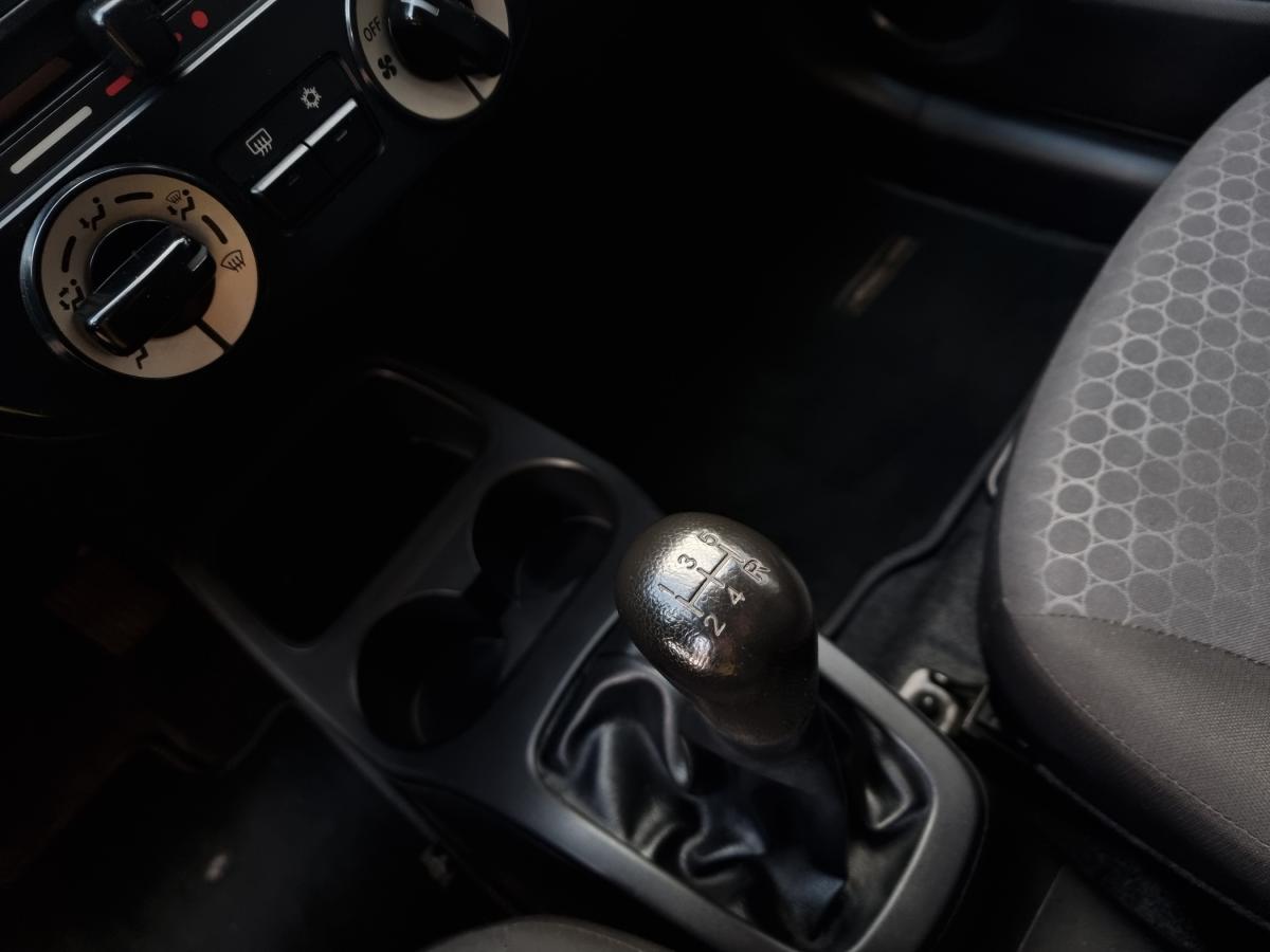 mitsubishi-space-star-2014-gasolina-1193cc