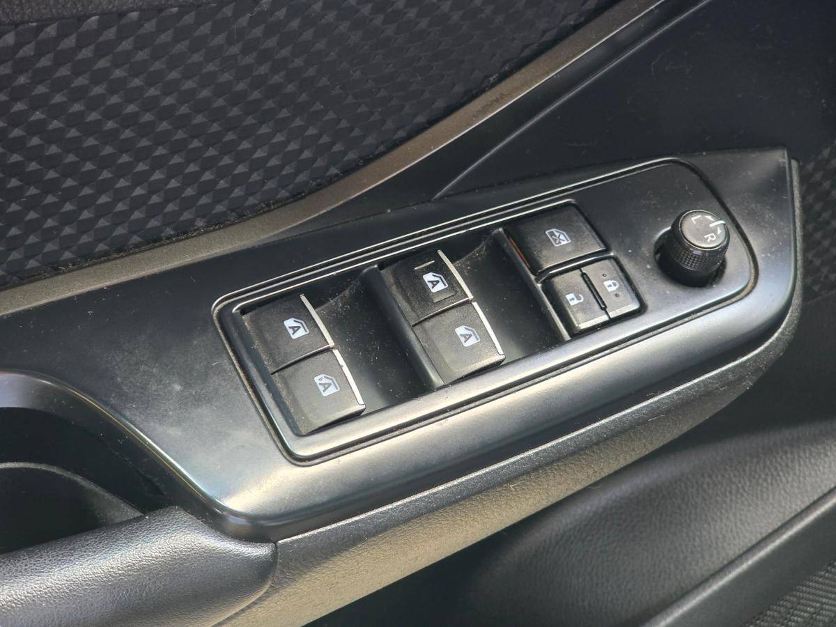 toyota-c-hr-2017-gasolina-1197cc