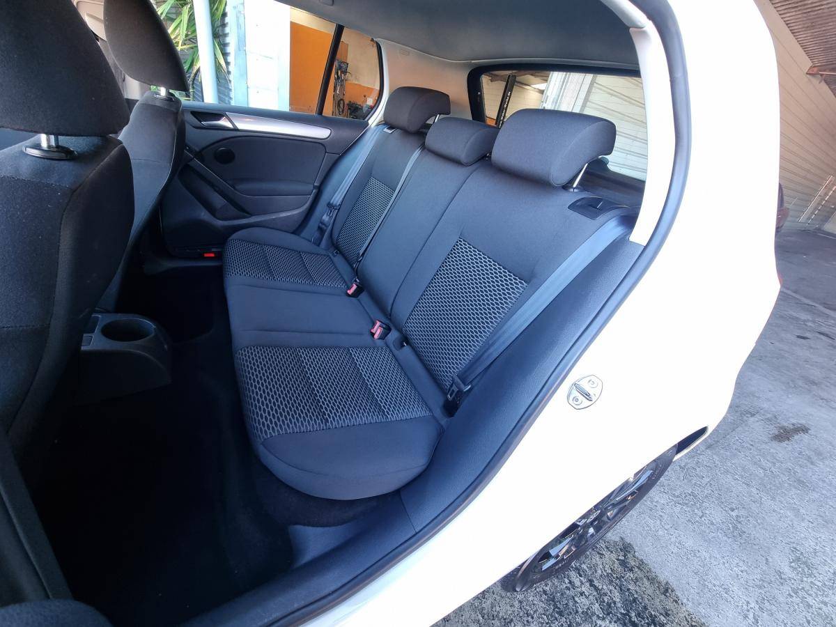 volkswagen-golf-2010-diesel-1598cc