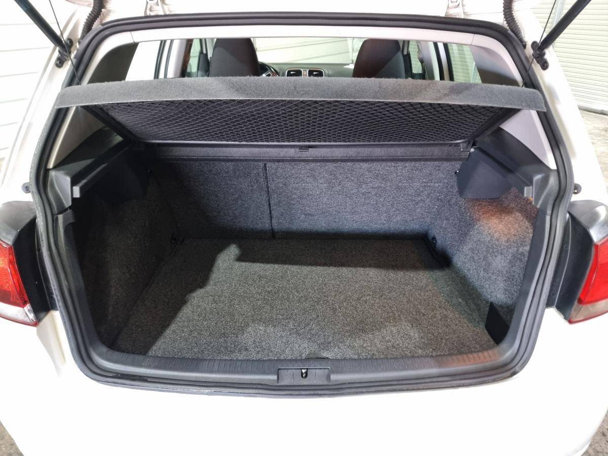 volkswagen-golf-2010-diesel-1598cc