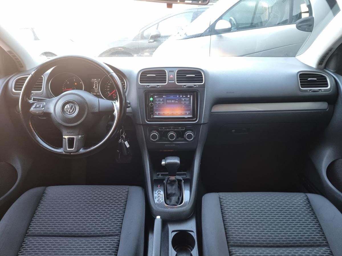 volkswagen-golf-2010-diesel-1598cc