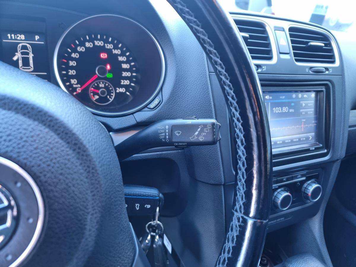 volkswagen-golf-2010-diesel-1598cc