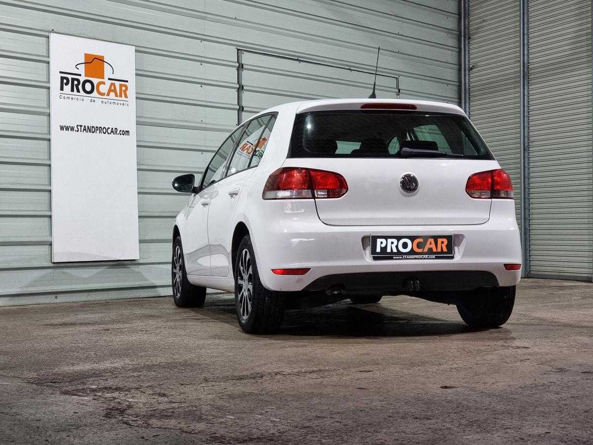 volkswagen-golf-2010-diesel-1598cc