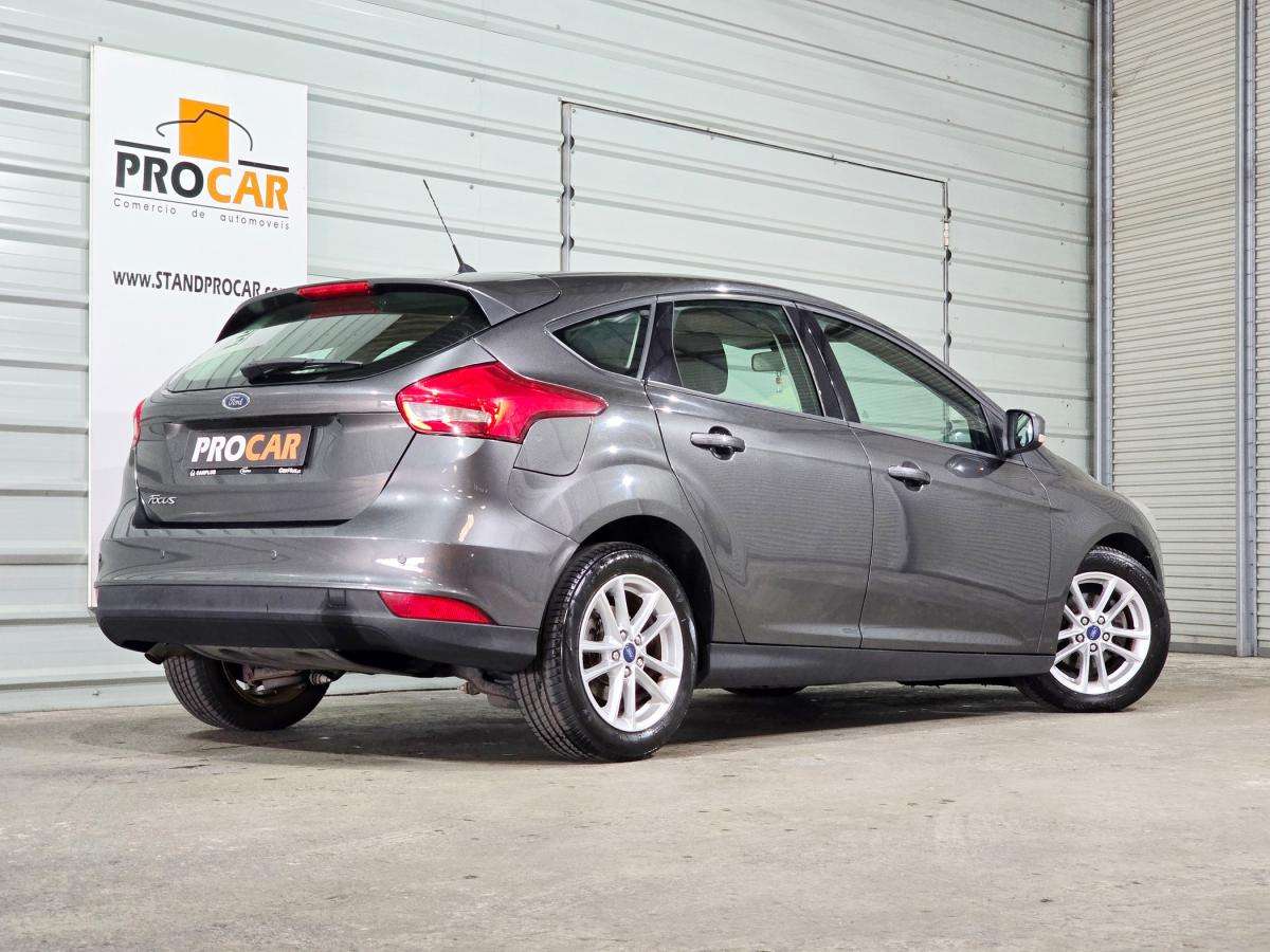 ford-focus-2016-diesel-1499cc