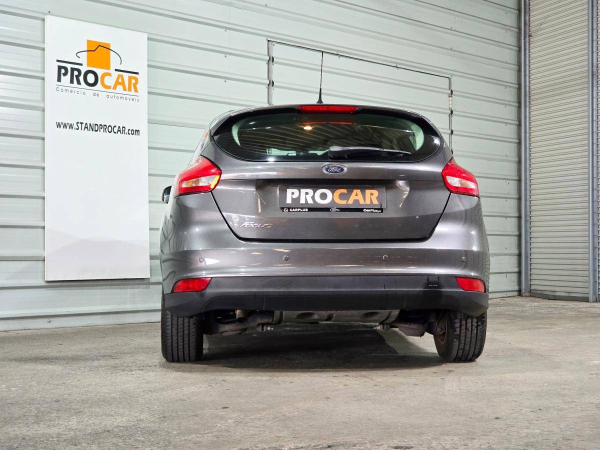 ford-focus-2016-diesel-1499cc