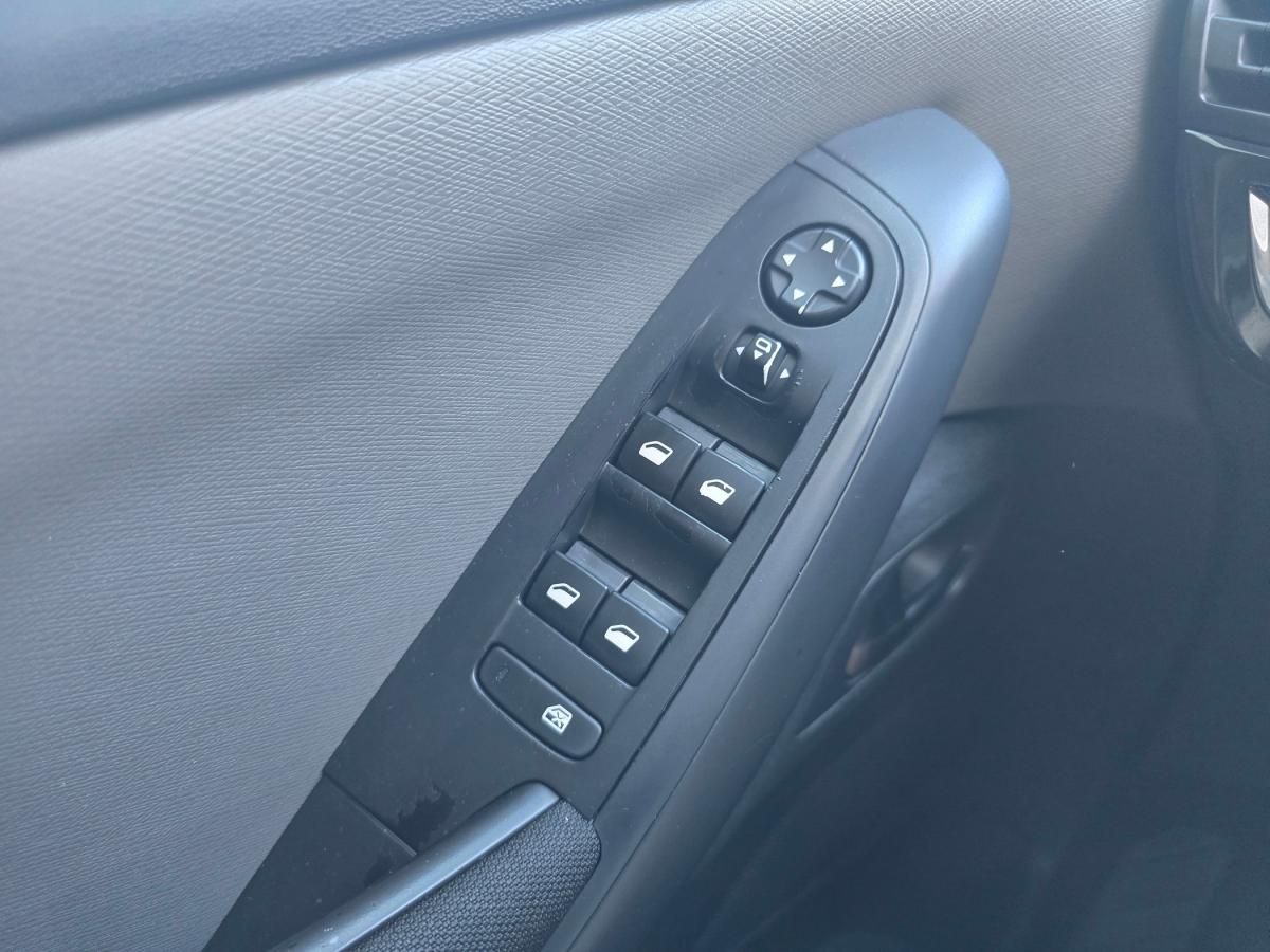 citroen-c4-picasso-2014-diesel-1560cc