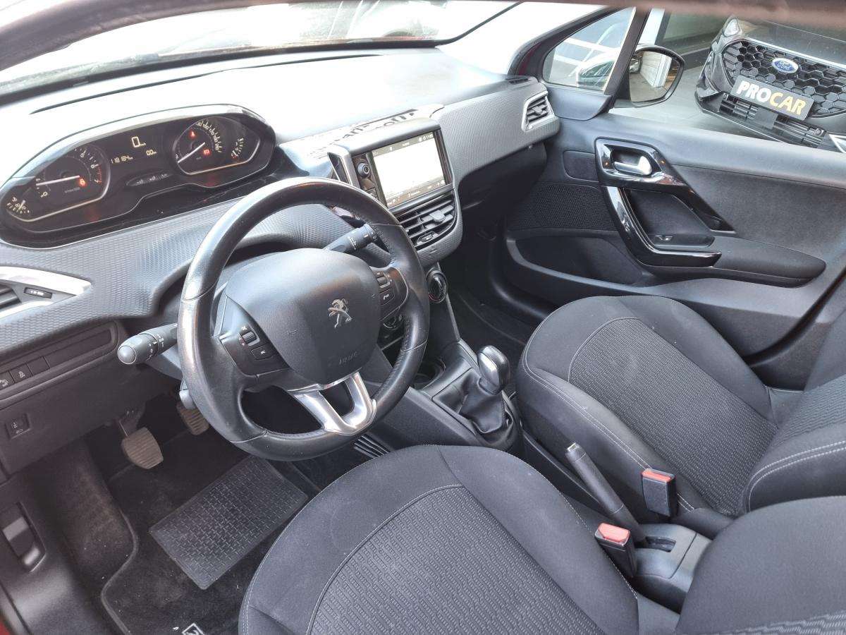 peugeot-208-2017-gasolina-1199cc