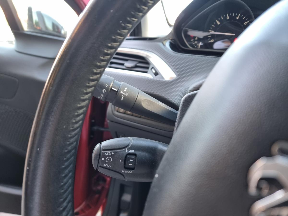 peugeot-208-2017-gasolina-1199cc
