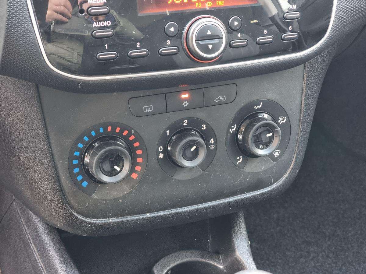 fiat-punto-2018-diesel-1248cc