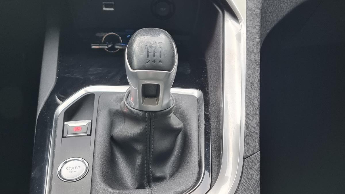peugeot-3008-2016-diesel-1560cc