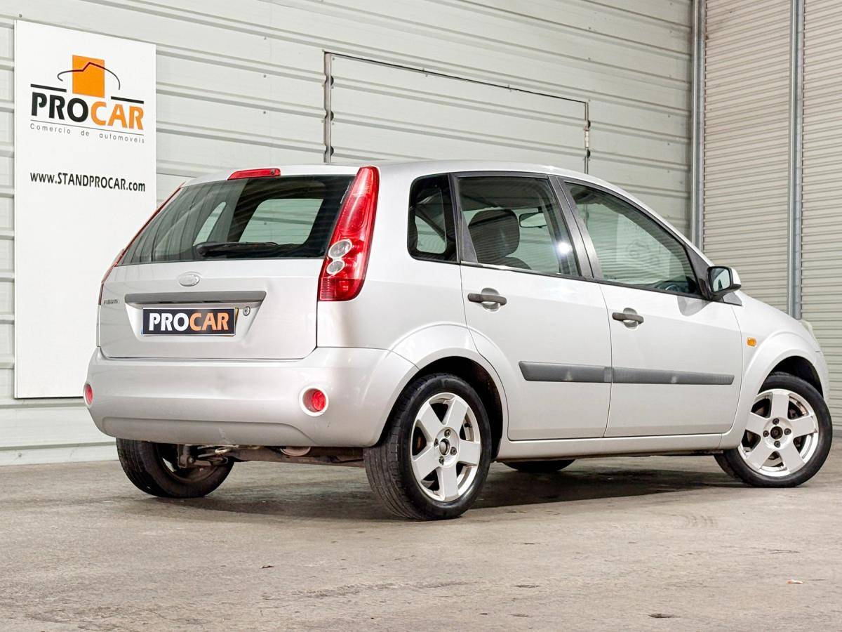 ford-fiesta-2006-gasolina-1242cc