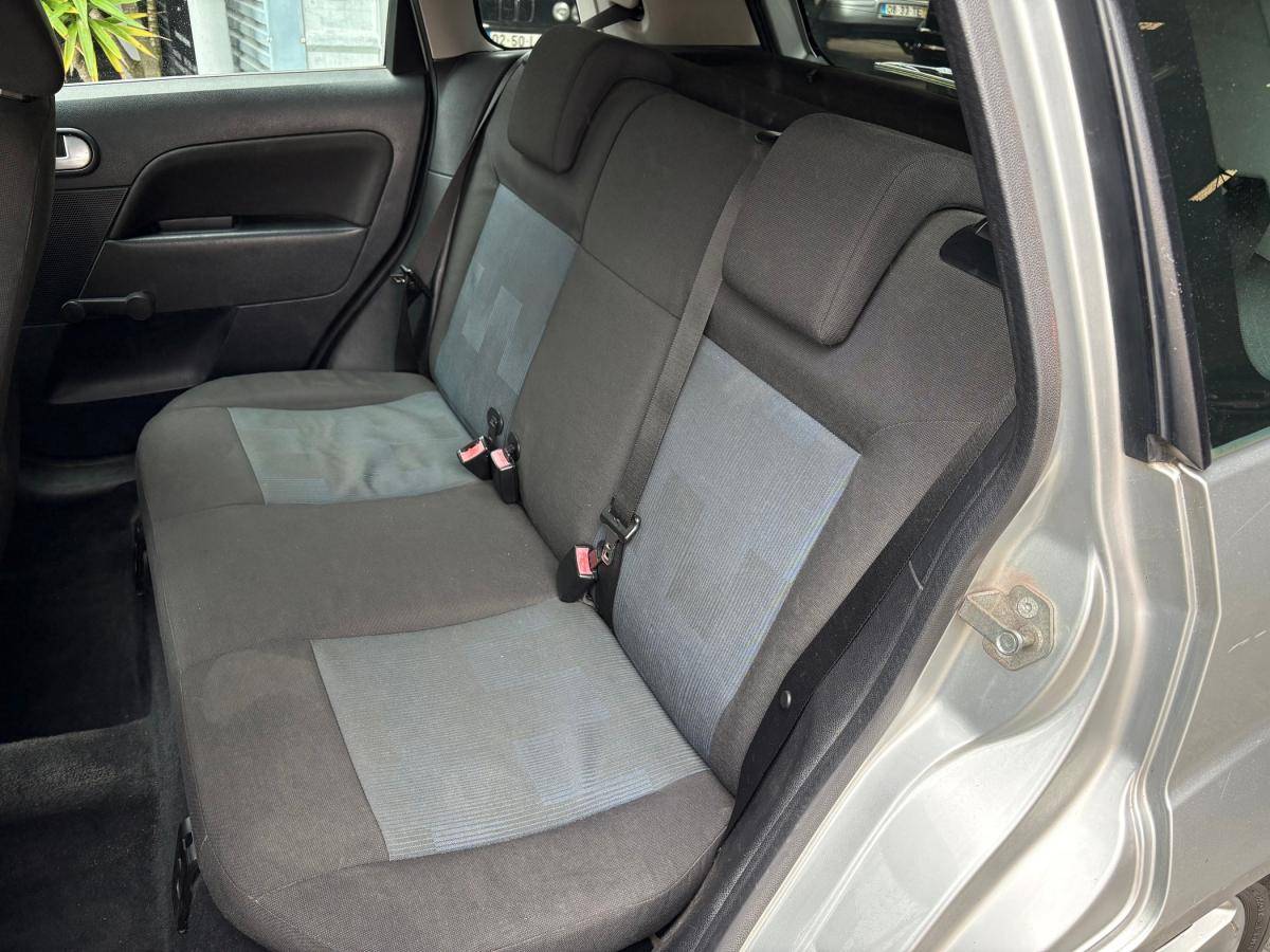 ford-fiesta-2006-gasolina-1242cc