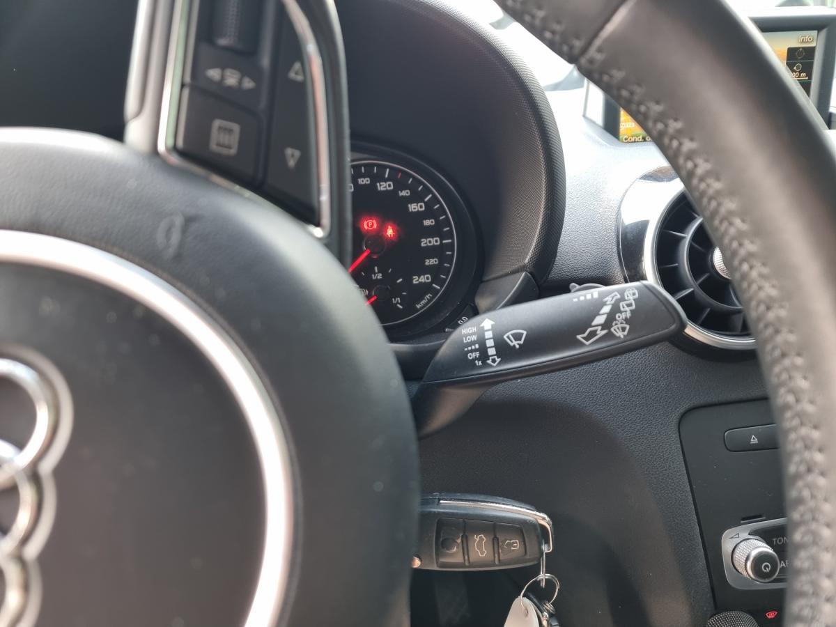 audi-a1-2014-diesel-1598cc