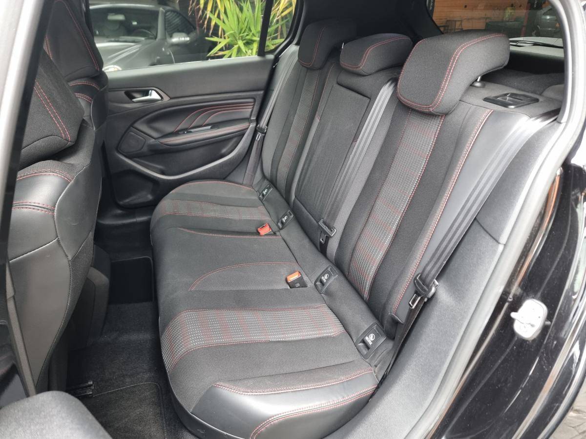 peugeot-308-2015-gasolina-1199cc