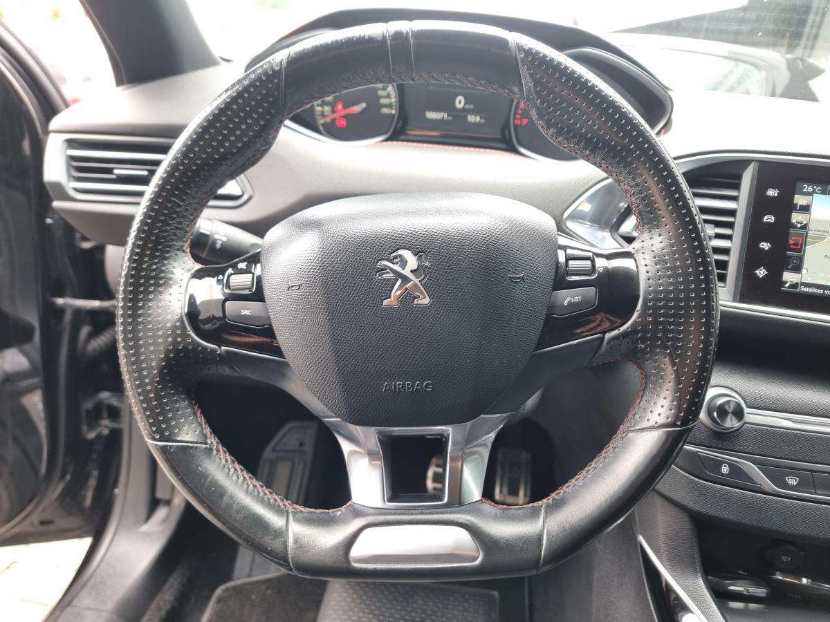 peugeot-308-2015-gasolina-1199cc