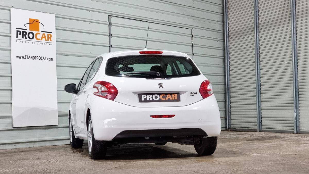 peugeot-208-2014-diesel-1560cc