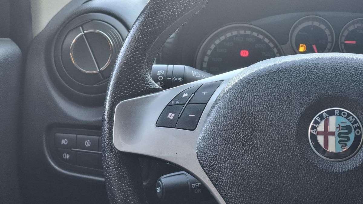 alfa-romeo-mito-2010-gasolina-1368cc