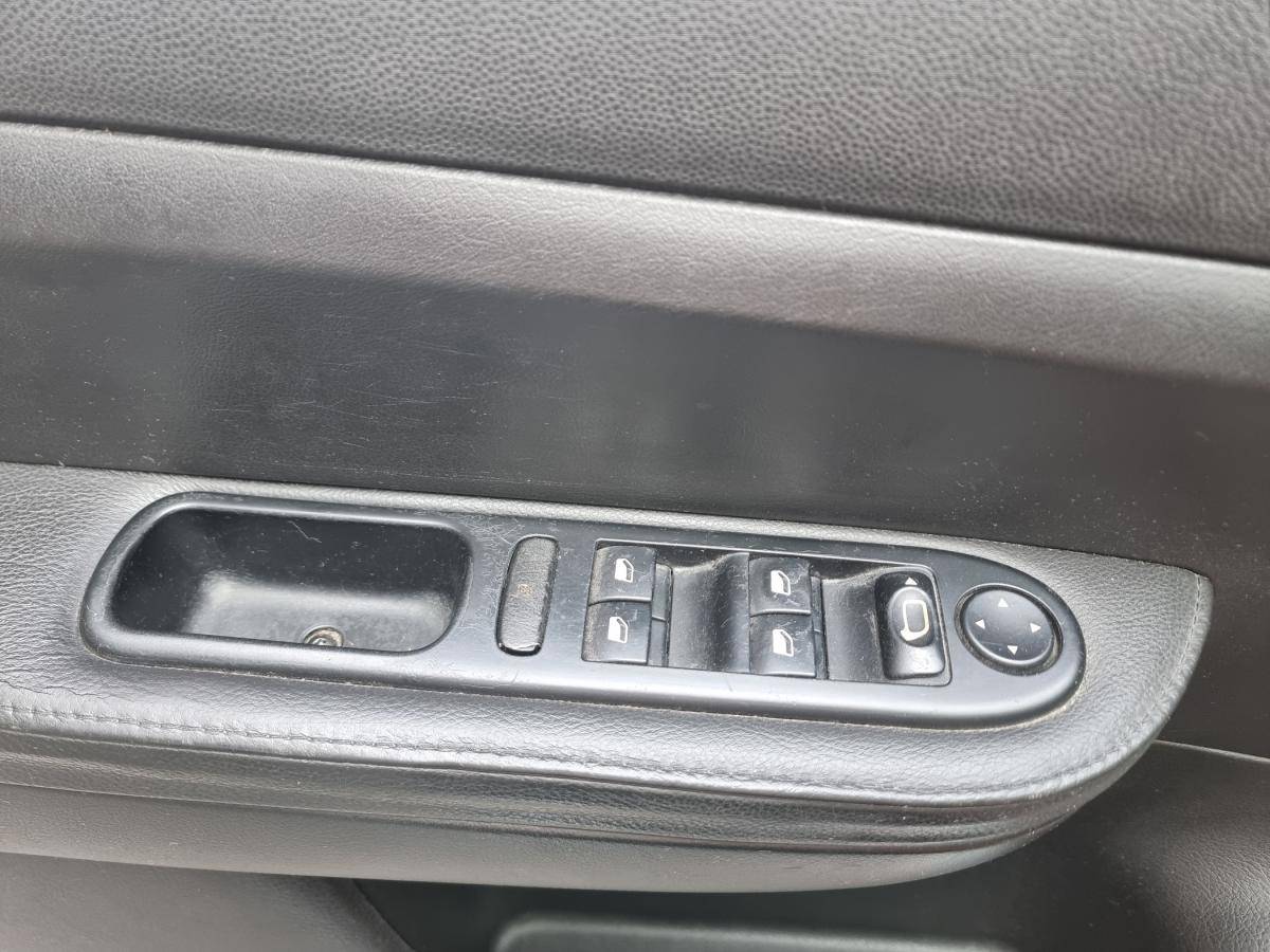 peugeot-307-sw-2005-diesel-1560cc