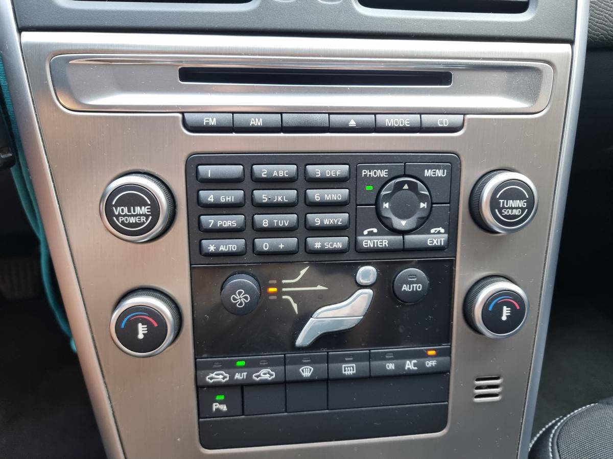 volvo-xc60-2010-diesel-1984cc