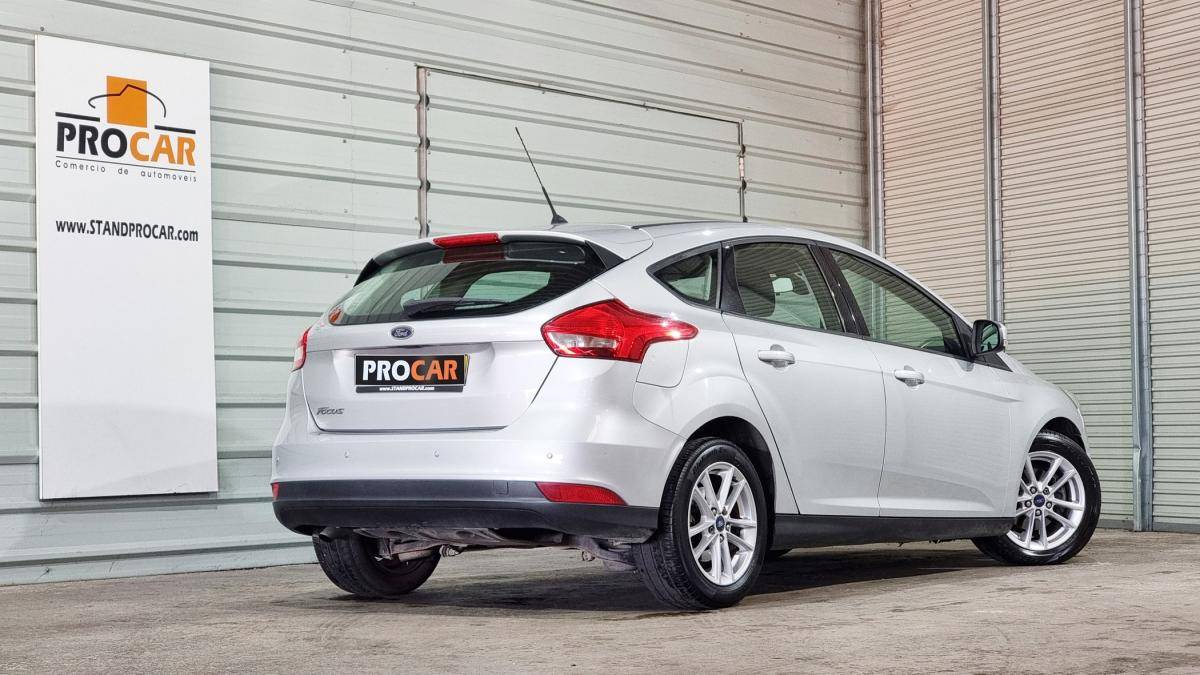 ford-focus-2017-diesel-1499cc